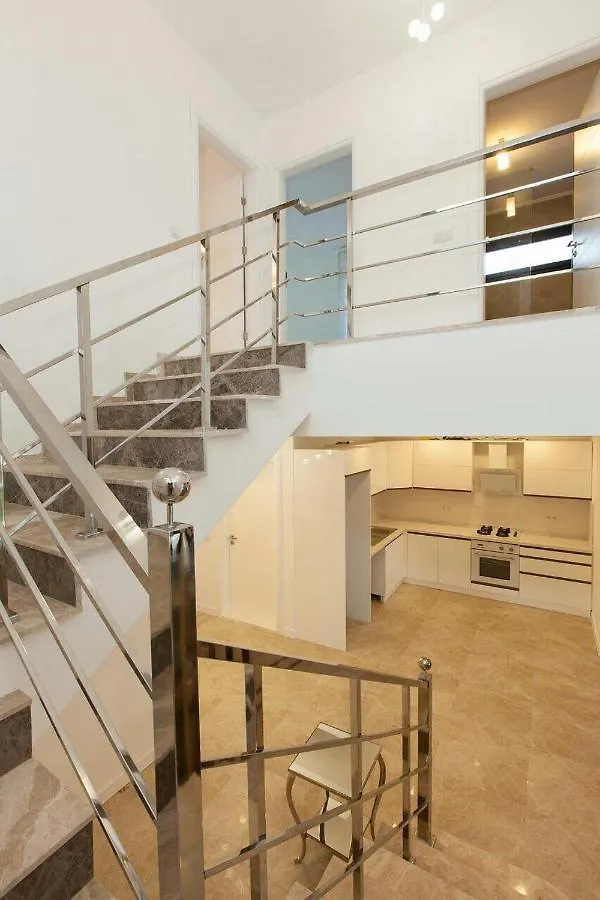 كوشاداسيه Beverly Hills Villa