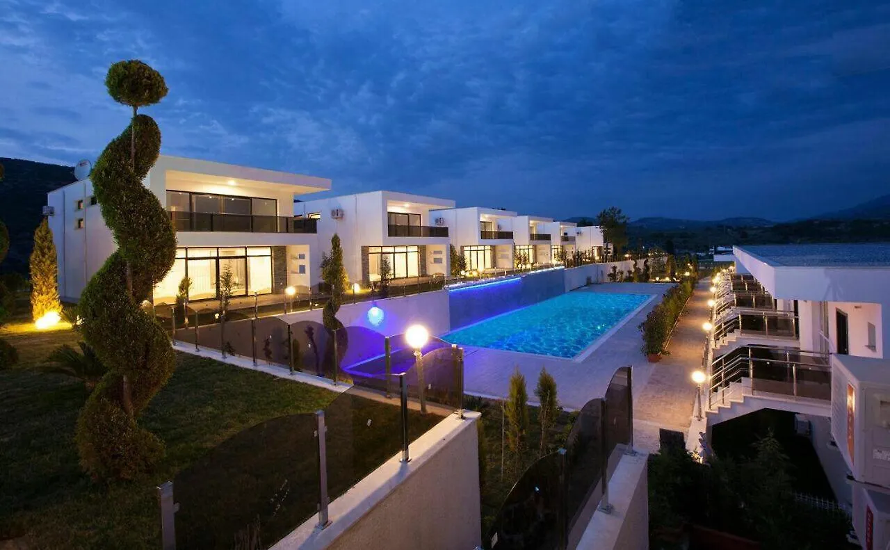 Beverly Hills Villa 库萨达斯